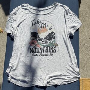 Maurices Light Gray Mountain Graphic Tee